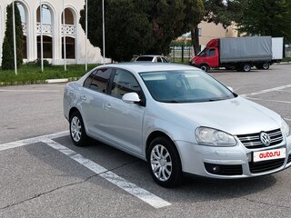 2009 Volkswagen Jetta V, серебристый, 800000 рублей, вид 2
