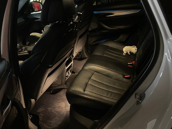 2017 BMW X6 40d II (F16), белый, 3800000 рублей - вид 12