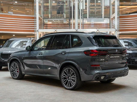 2026 BMW X5 40d IV (G05/G18) Рестайлинг, серый, 17190000 рублей, вид 4