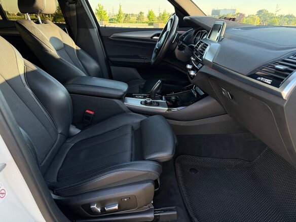 2019 BMW X3 20d xDrive III (G01), белый, 4200000 рублей - вид 13