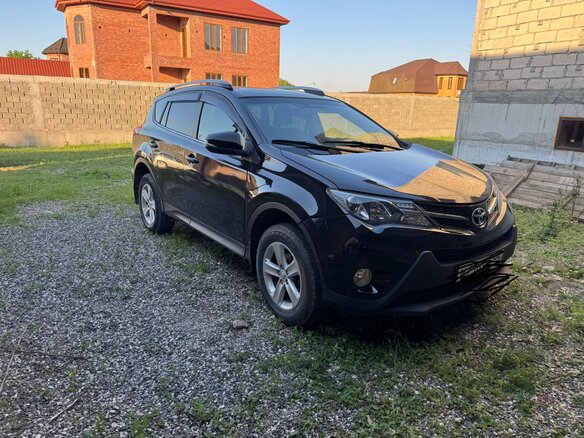 2014 Toyota RAV4 IV (XA40), чёрный - вид 1