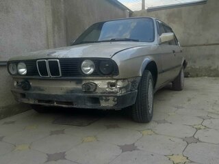 1988 BMW 3 серии 318i II (E30), серебристый, 400000 рублей, вид 1