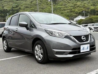 2020 Nissan Note II Рестайлинг, серый, 760000 рублей, вид 3