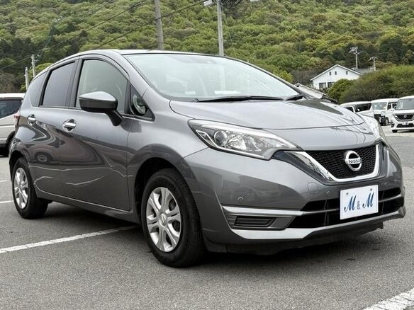 2020 Nissan Note II Рестайлинг, серый, 760000 рублей - вид 2