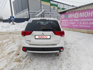 2016 Mitsubishi Outlander III Рестайлинг 2, белый, 2250000 рублей, вид 5