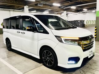 2021 Honda Stepwgn Spada V Рестайлинг, белый, 3050000 рублей, вид 4