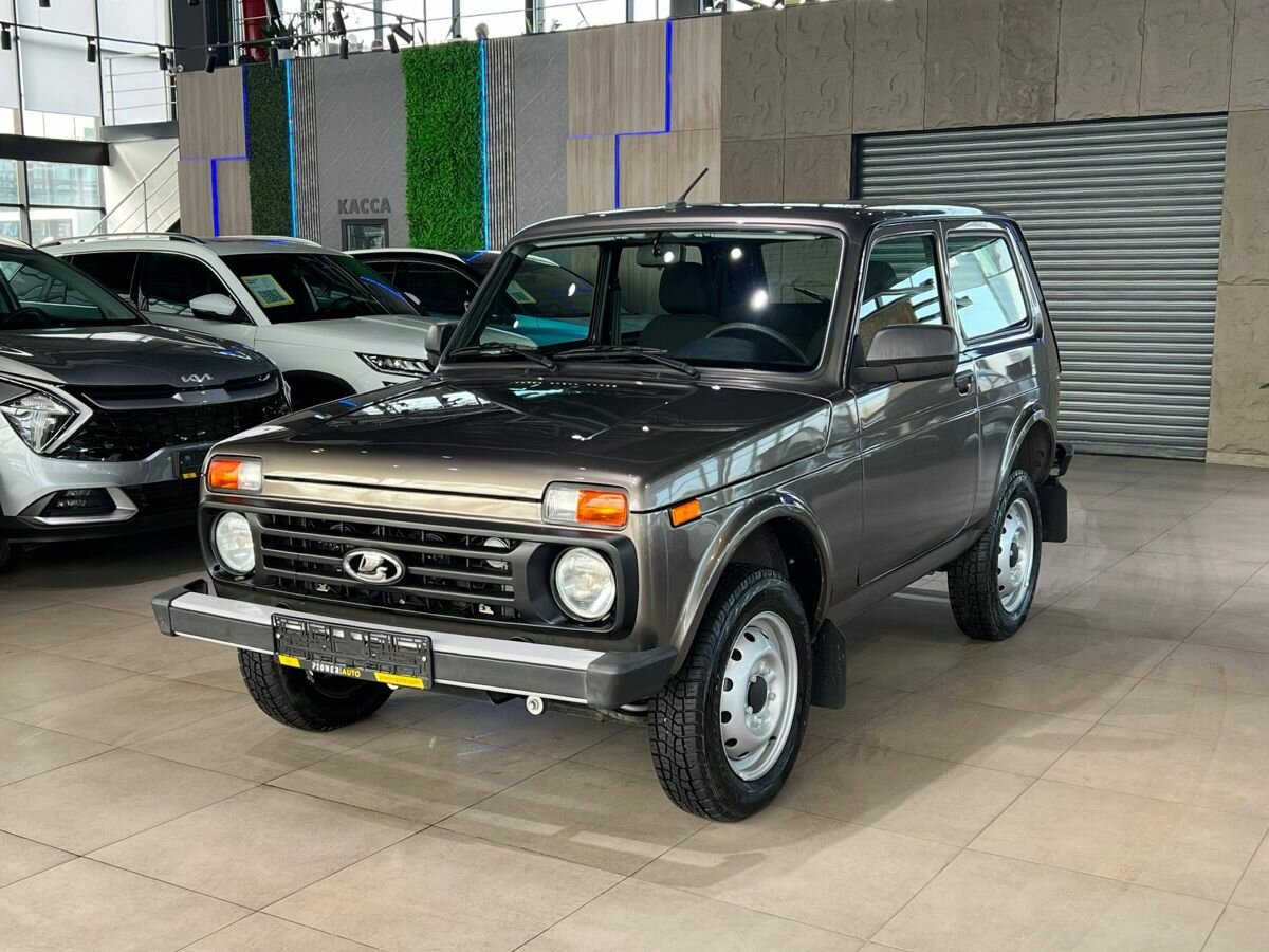 Открыть фотографии: Lada (ВАЗ) Niva Legend I