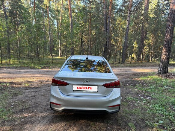 2019 Hyundai Solaris II, серебристый, 1370000 рублей - вид 7