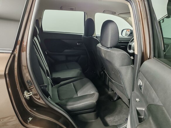 2021 Mitsubishi Outlander III Рестайлинг 3, коричневый, 2249000 рублей - вид 18