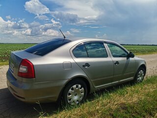 2011 Skoda Octavia II (A5) Рестайлинг, серый, 750000 рублей, вид 5