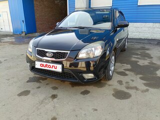 2010 Kia Rio II Рестайлинг, чёрный, 620000 рублей, вид 1