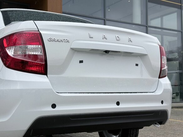 2026 Lada (ВАЗ) Granta I Рестайлинг, белый - вид 7