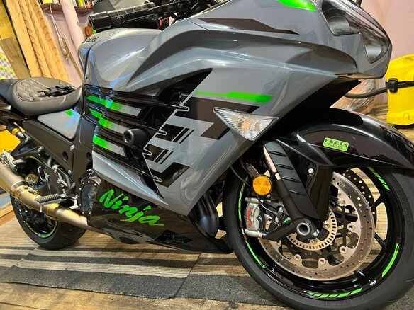 2021 Kawasaki ZZR 1400, серый, 1463310 рублей - вид 6
