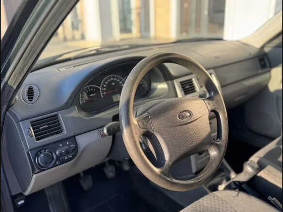 2010 Lada (ВАЗ) Priora I, зелёный, 450000 рублей - вид 2