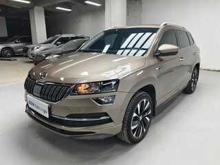 2022 Skoda Karoq DSG7 I, коричневый, 1830000 рублей, вид 1