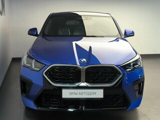 2025 BMW X2 xDrive25i II (U10), синий, 6975000 рублей, вид 4