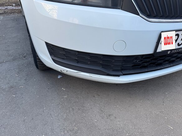 2019 Skoda Rapid I Рестайлинг, белый, 800000 рублей - вид 12