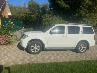 2014 Nissan Pathfinder III Рестайлинг, чёрный, 1635000 рублей, вид 3