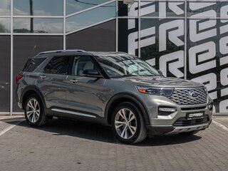 Ford Explorer VI