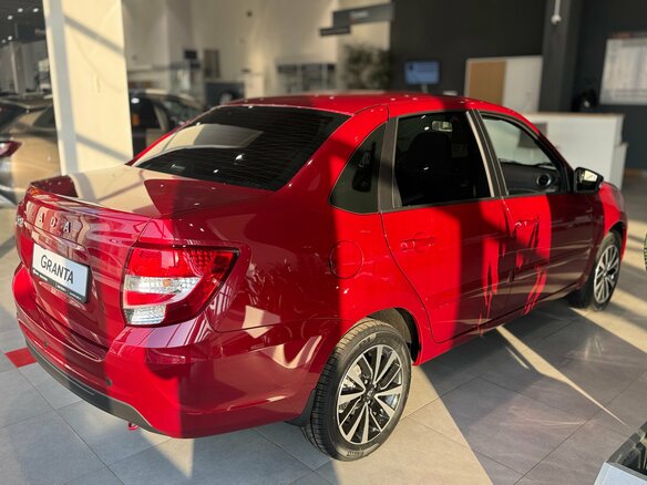 2026 Lada (ВАЗ) Granta I Рестайлинг, красный - вид 7