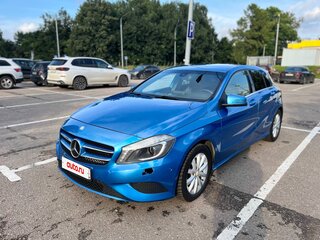 2013 Mercedes-Benz A-Класс 180 III (W176), голубой, 1200000 рублей, вид 1