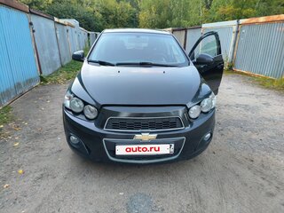 2014 Chevrolet Aveo II, чёрный, 680000 рублей, вид 1