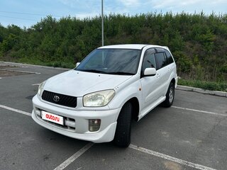 2001 Toyota RAV4 II (XA20), белый, 600000 рублей, вид 1