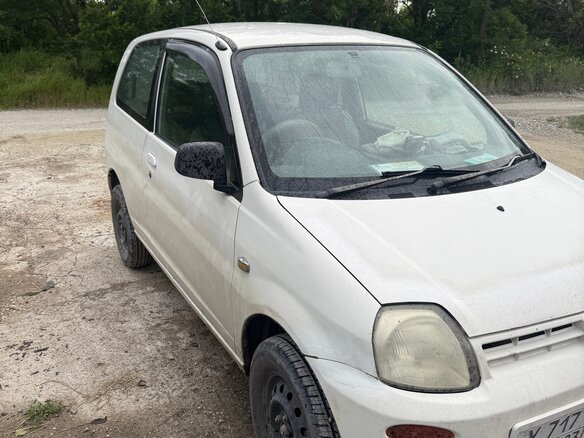 2002 Mitsubishi Minica VIII, белый, 200000 рублей