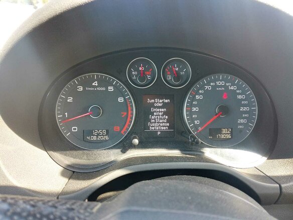 2011 Audi A3 II (8P) Рестайлинг 2, чёрный, 780000 рублей - вид 8