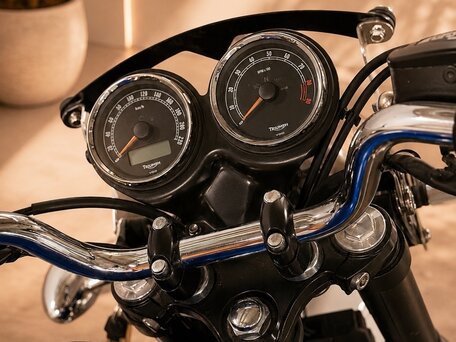 2014 Triumph Bonneville T100, синий, 690000 рублей, вид 4