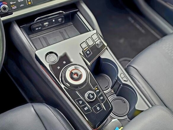 2023 Kia Sportage SWB V, серый - вид 19