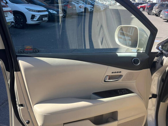 2011 Lexus RX 270 III, бежевый - вид 9