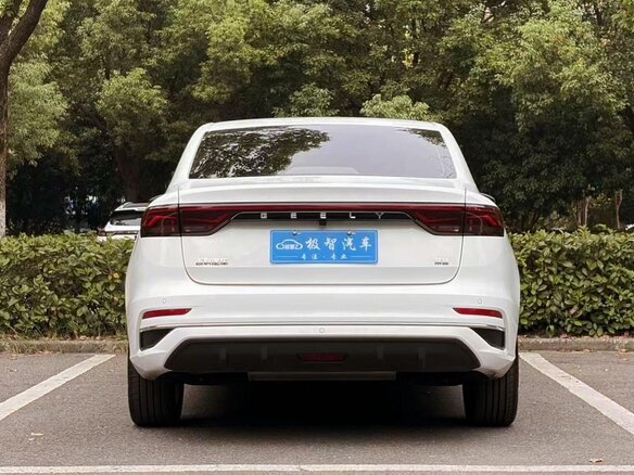 2026 Geely Emgrand III, белый, 1577700 рублей - вид 5