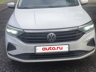 2020 Volkswagen Polo VI, белый, 999999 рублей, вид 3
