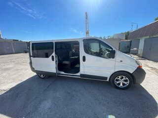 2004 Renault Trafic II, белый, 1600000 рублей, вид 3