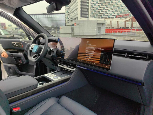 2026 Zeekr 9X 70 kWh, чёрный - вид 16