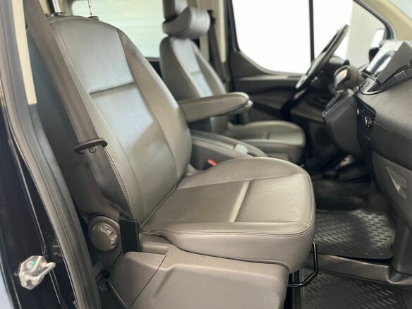 2020 Ford Tourneo Custom SWB I, чёрный, 2900000 рублей - вид 22
