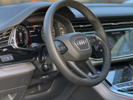 2023 Audi Q8 55 TFSI I (4M), чёрный, 8890000 рублей, вид 5