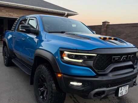 2021 Ram 1500 Crew Cab TRX V, синий, 10800000 рублей, вид 3