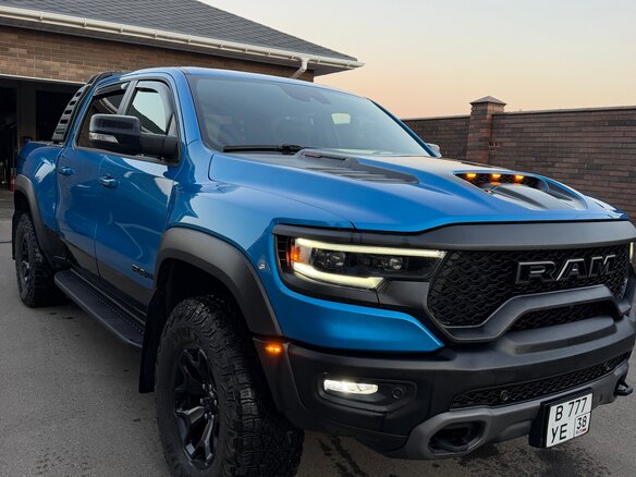 2021 Ram 1500 Crew Cab TRX V, синий, 10800000 рублей - вид 2