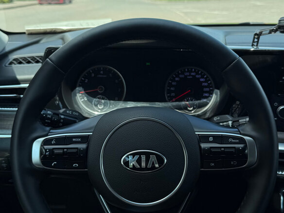 2020 Kia K5 III, чёрный, 2050000 рублей - вид 8