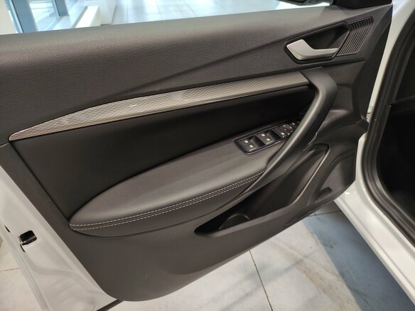 2026 Lada (ВАЗ) Vesta I Рестайлинг (NG), белый, 1581000 рублей - вид 11
