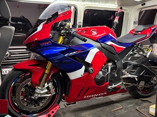 2021 Honda CBR 1000 RR/RA Fireblade, красный, 1910000 рублей, вид 4