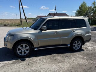 2007 Mitsubishi Pajero IV, бежевый, 1500000 рублей, вид 5