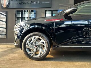 2025 Hongqi HS3, чёрный, 3190000 рублей, вид 5