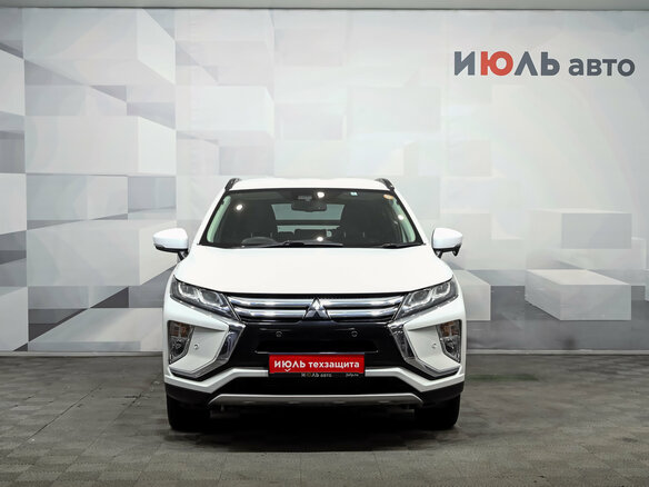 2018 Mitsubishi Eclipse Cross I, белый, 2050000 рублей - вид 2