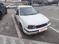 1998 Volkswagen Golf IV, белый, 200000 рублей - вид 1