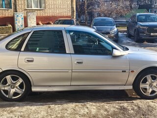 2000 Opel Vectra B Рестайлинг, серебристый, 300000 рублей, вид 2
