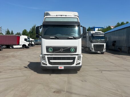 2013 Volvo FH, белый, 3099000 рублей, вид 1