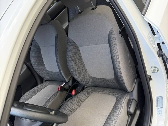 2023 Kia Pegas, белый, 1639000 рублей - вид 11